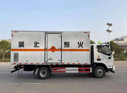 沙坡头爆破器材运输车